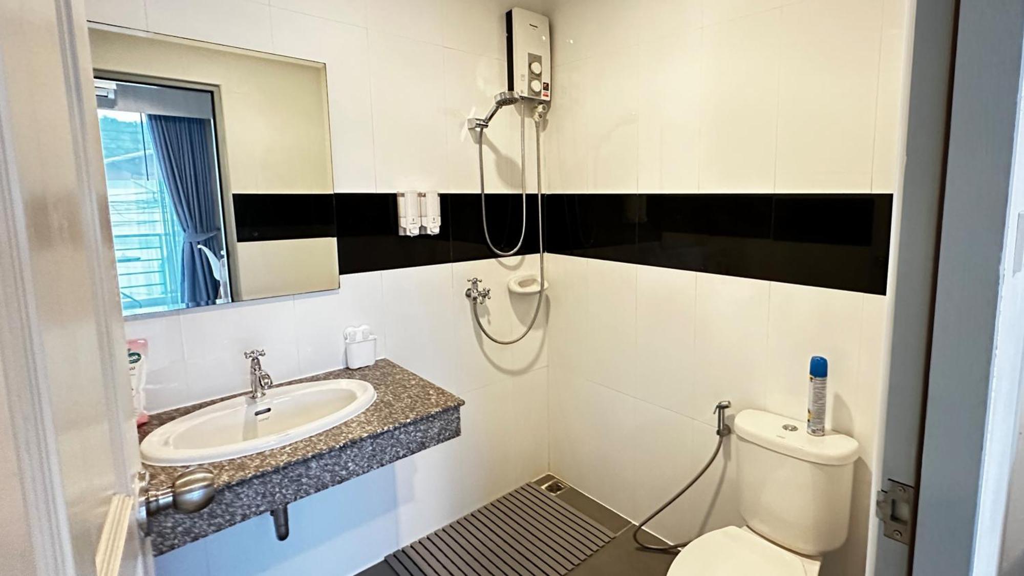 Bed and Breakfast Auriflex House Krabi town Esterno foto